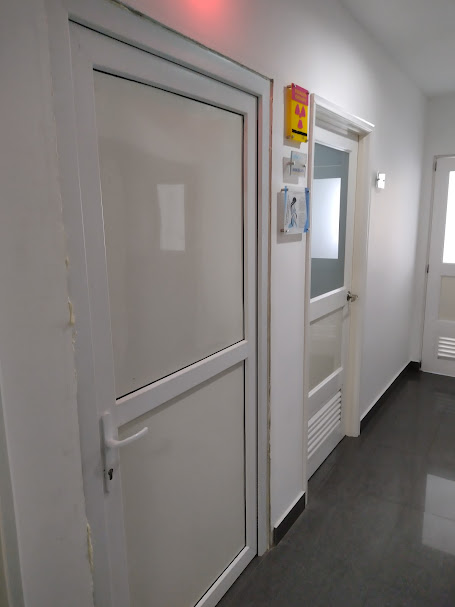 Puertas plomadas en PVC para protección radiológica – Puertas plomadas para rayos X